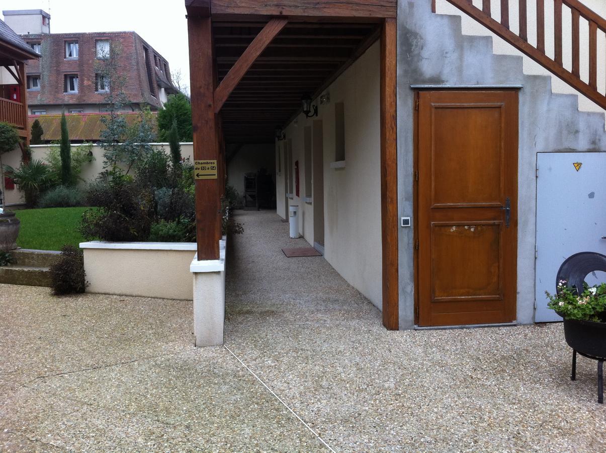 Conches-en-Ouche Hotel De Normandie المظهر الخارجي الصورة